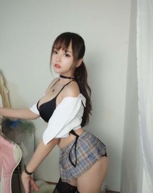 亲嘴扒胸摸屁股激烈网站免费下载_4K高清免费观看